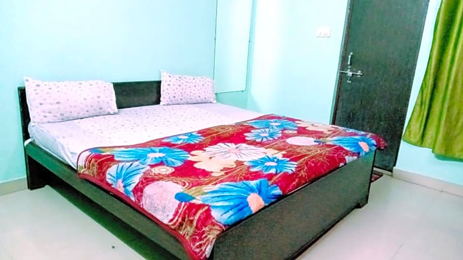Goroomgo Shivay Guest House Godowlia Varanasi