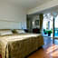 Verdeluna ApartHotel