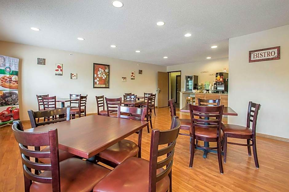 Quality Inn & Suites Sun Prairie