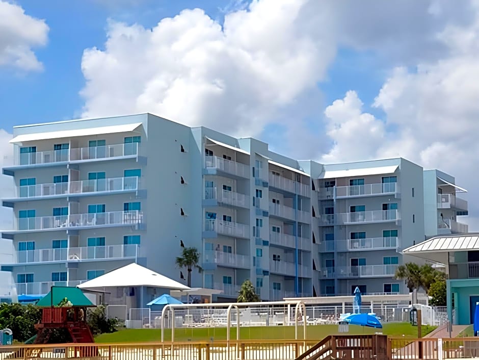 Photo 1 of 1 of 3 Bedroom Multiple Beds, Ocean front