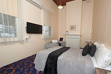 Riverina hotel