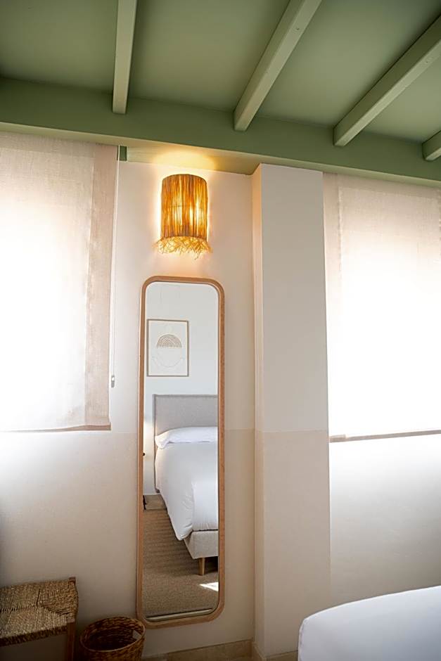 Rooms by JovA