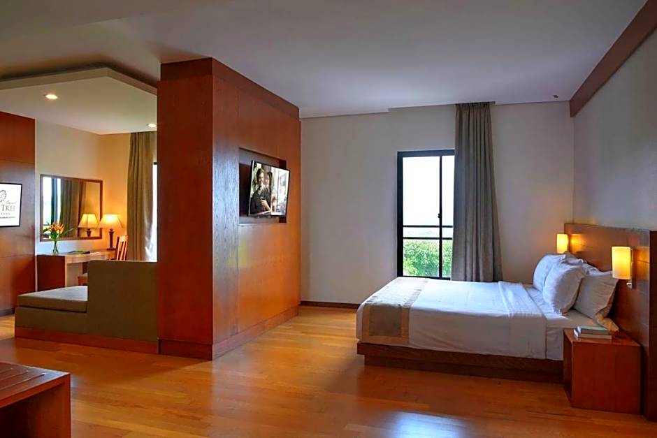 Oak Tree Emerald Hotel & Conventions Semarang