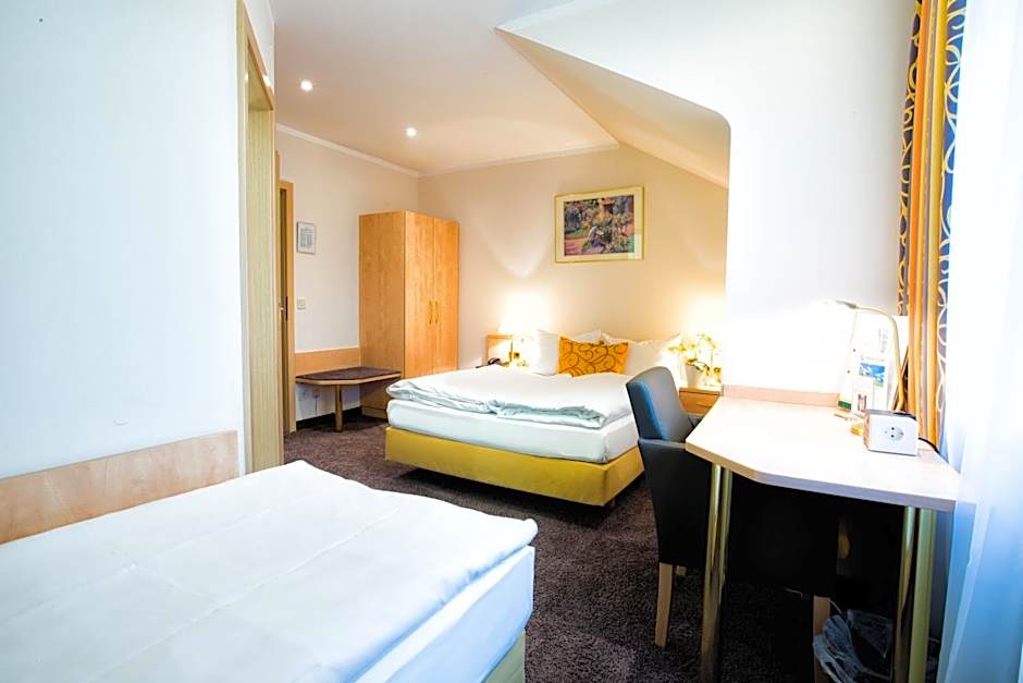 Hotel & Living Am Wartturm - Hotel & Apartments