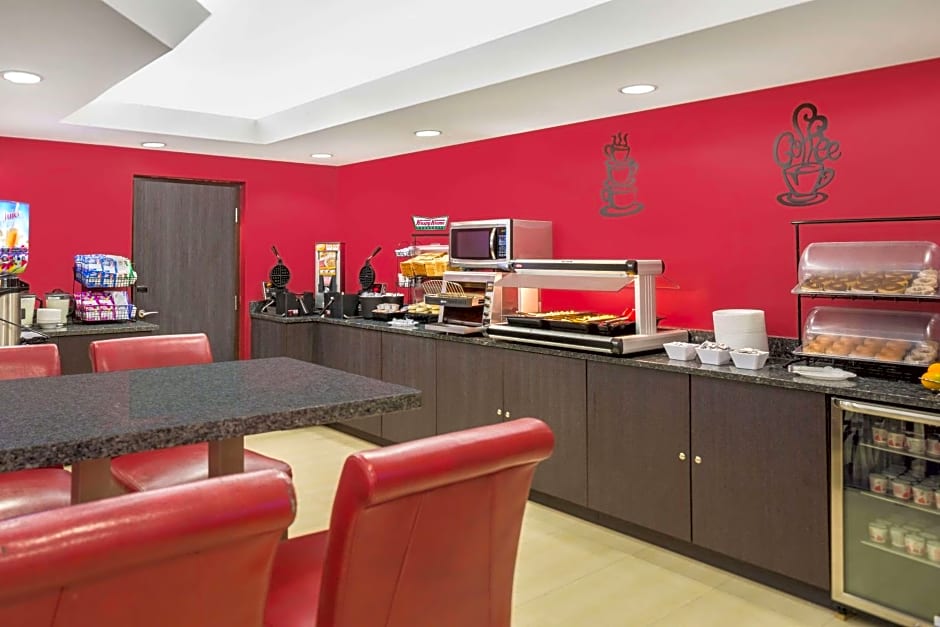 Ramada by Wyndham Miami Springs/Miami International Airport