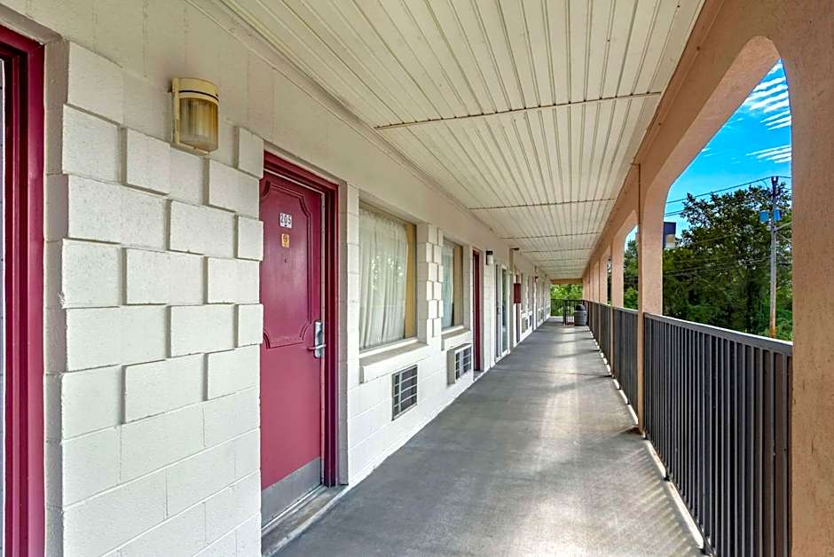 Econo Lodge Easton Route 50