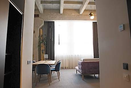 One-Bedroom Suite