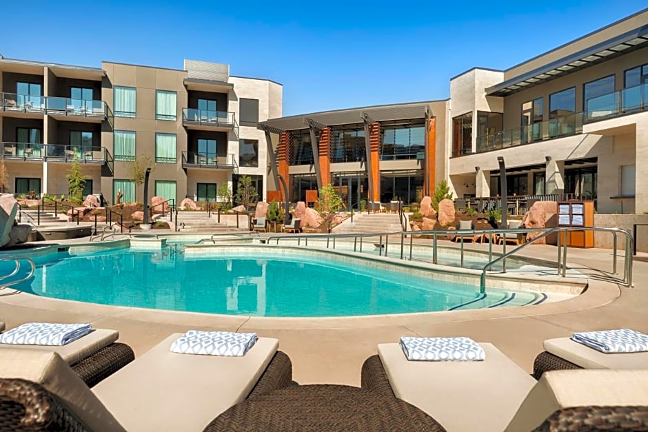 Hoodoo Moab, Curio Collection by Hilton