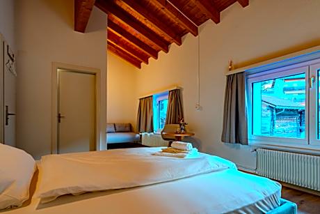 Double Room with Private Bathroom