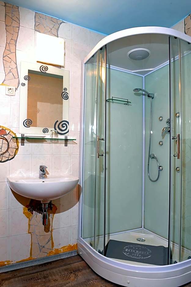 Gostilna in Prenočišča Brančurnik