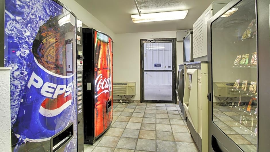 Motel 6-Des Moines, IA - North