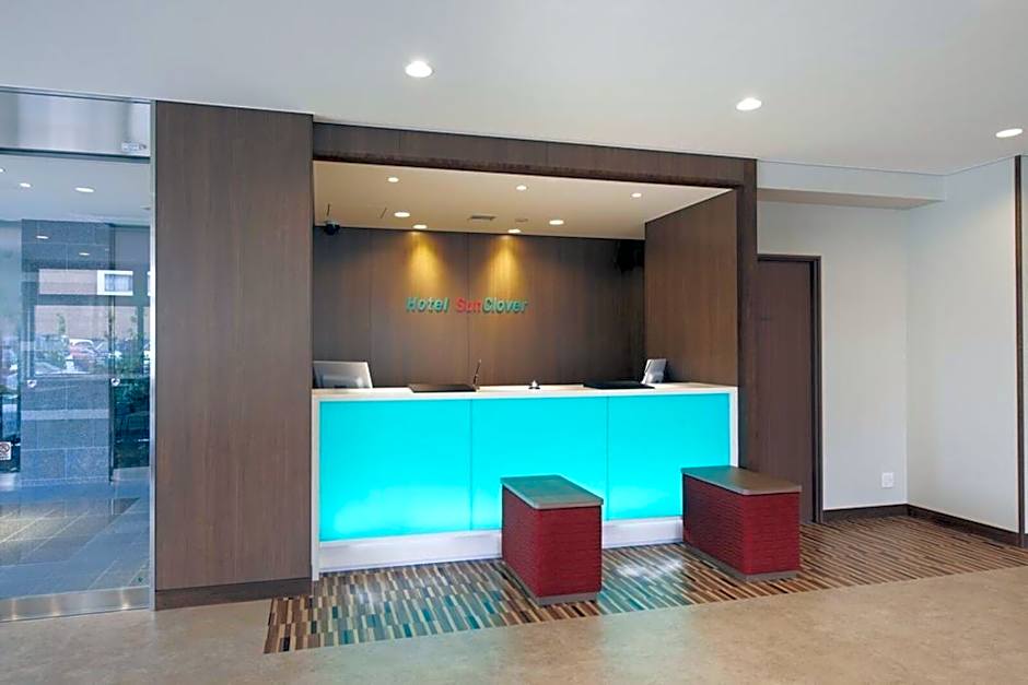 Hotel Sun Clover Koshigaya Eki mae