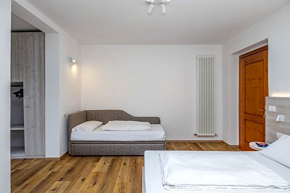 Hotel Londra Slow Living Molveno