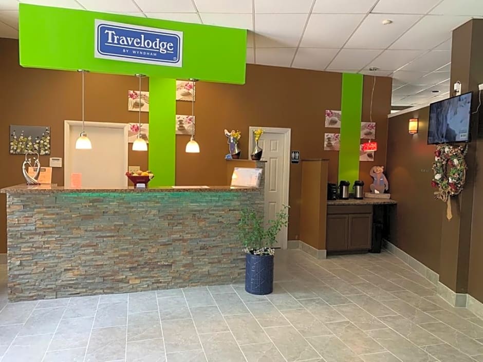 Travelodge by Wyndham Lake George NY