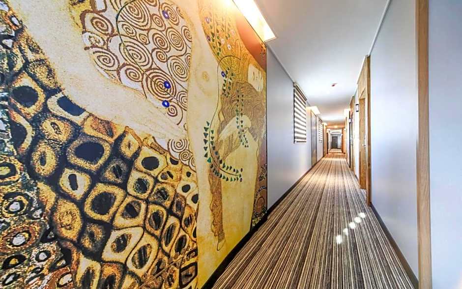 Tongyeong Bridge Hotel