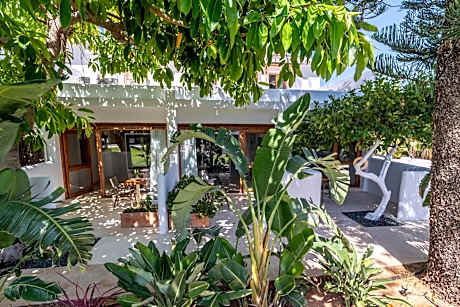 Suite with Garden View