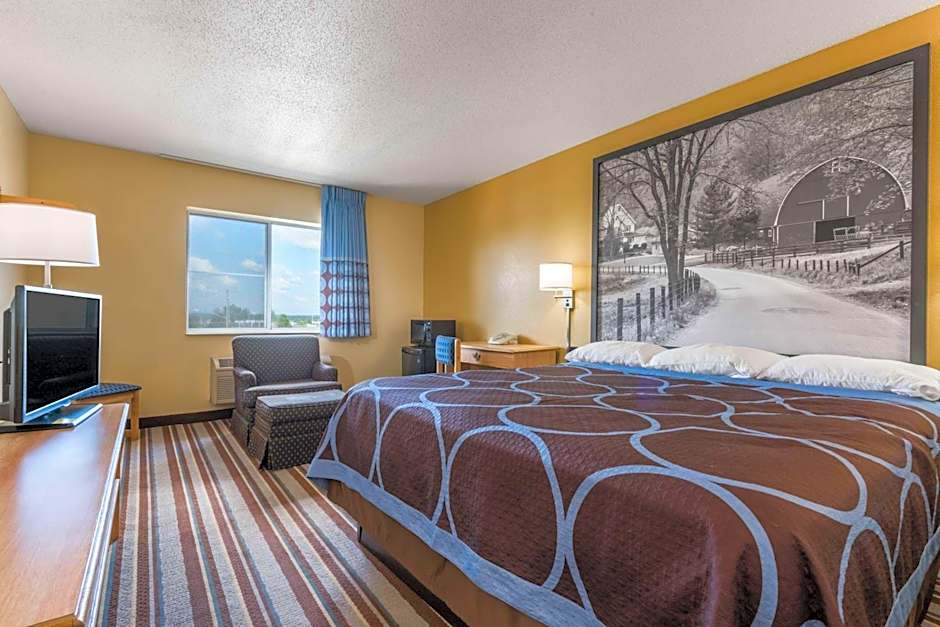 Super 8 by Wyndham Medina