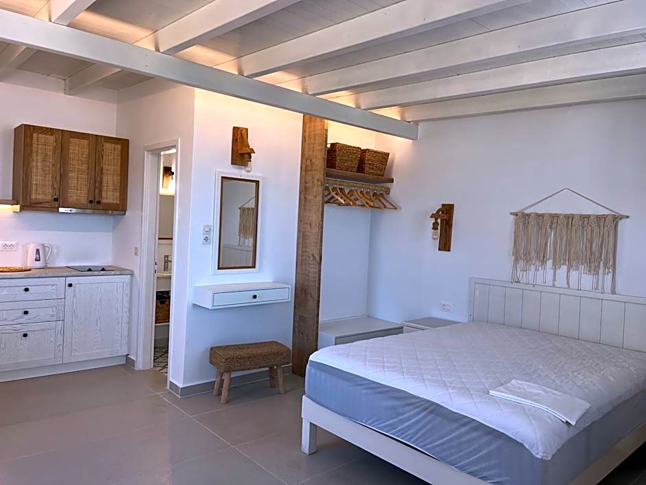 Elenis Studios