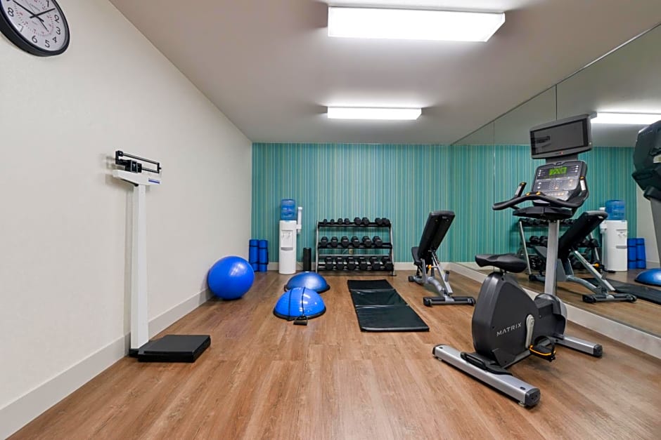 Holiday Inn Express Mystic By IHG