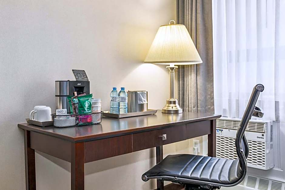 Radisson Hotel & Conference Centre West Edmonton