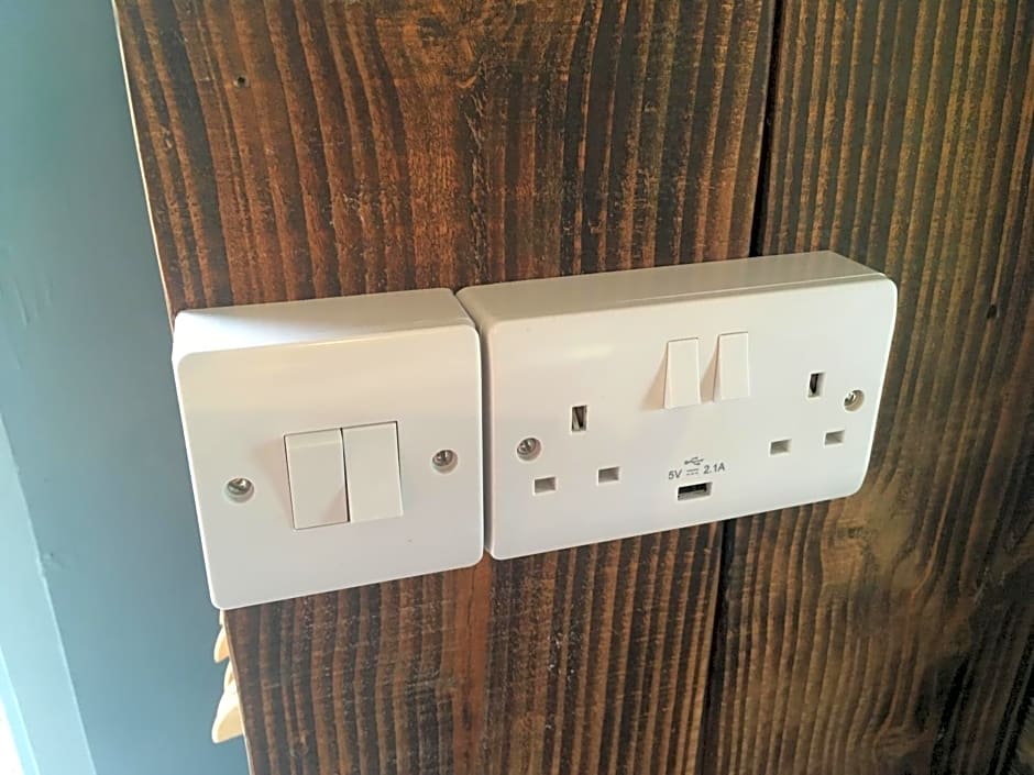 Belan Bluebell Woods Shepherds Hut