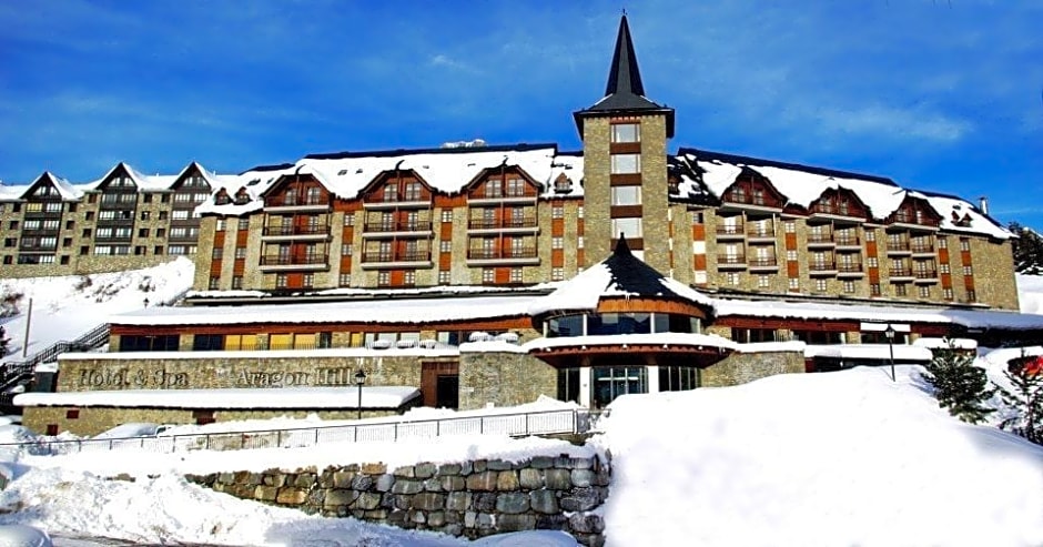 Fun Aragon Hills Hotel & Spa