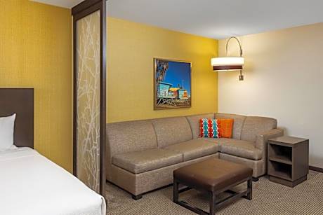 King Room with Sofa Bed - High Floor