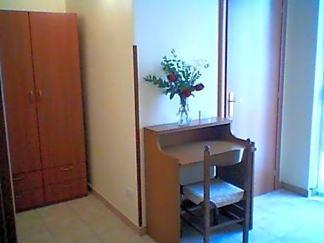 Twin Room with Private Bathroom