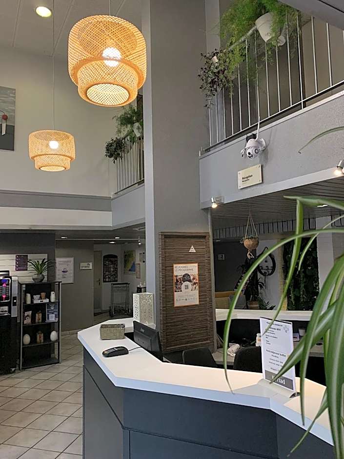 Kyriad Hotel Montpellier Centre Antigone