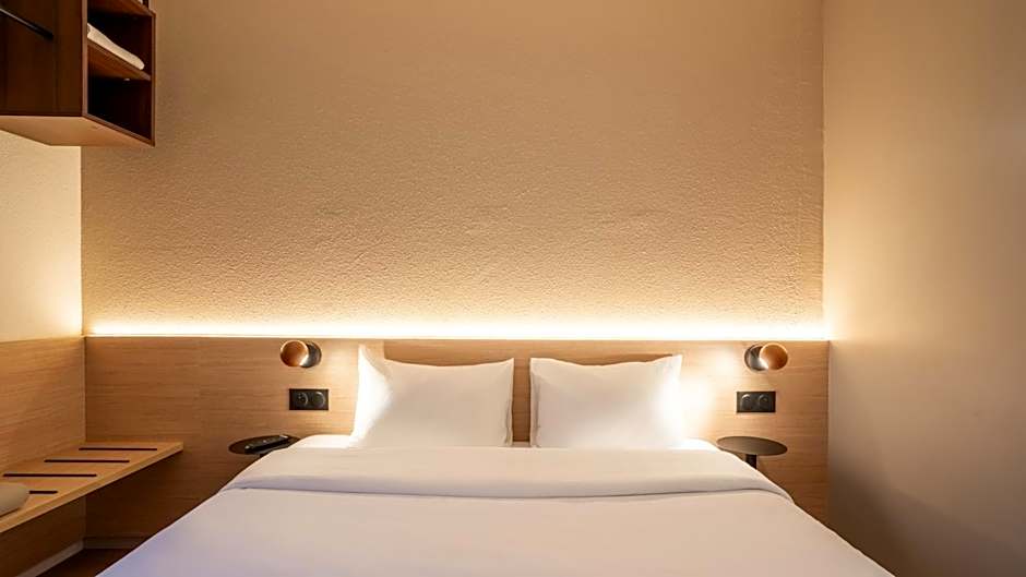 Premiere Classe Paris Ouest - Pont de Suresnes Hotel