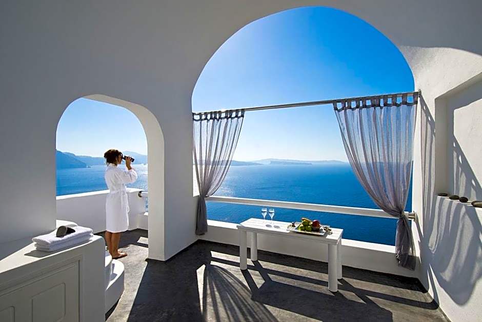 Art Maisons Oia Castle Hotel