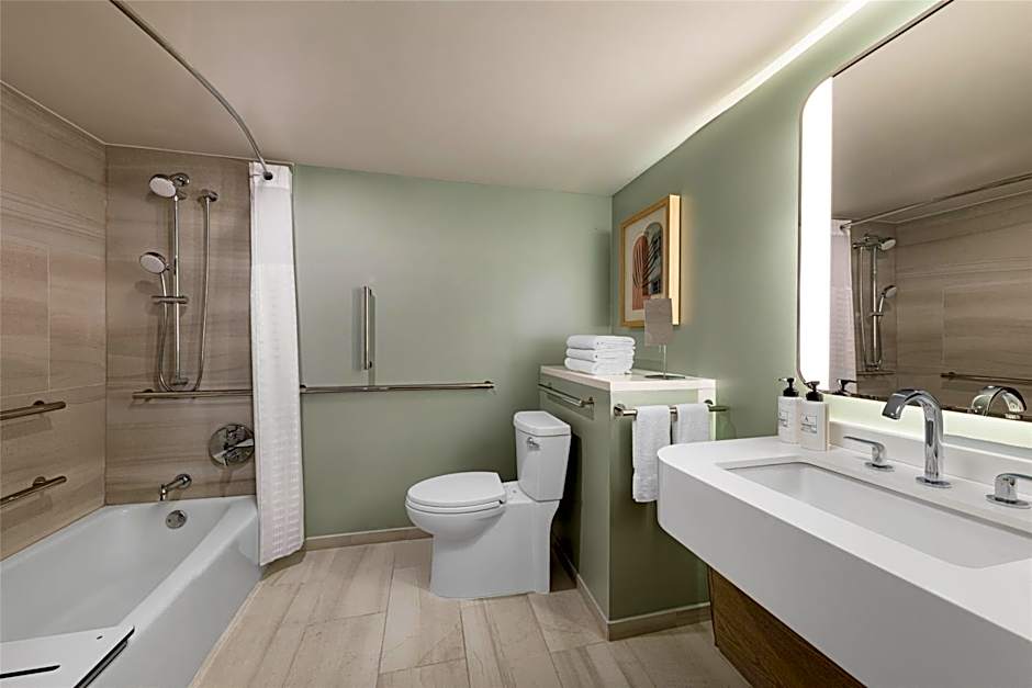 Sonesta Miami Airport