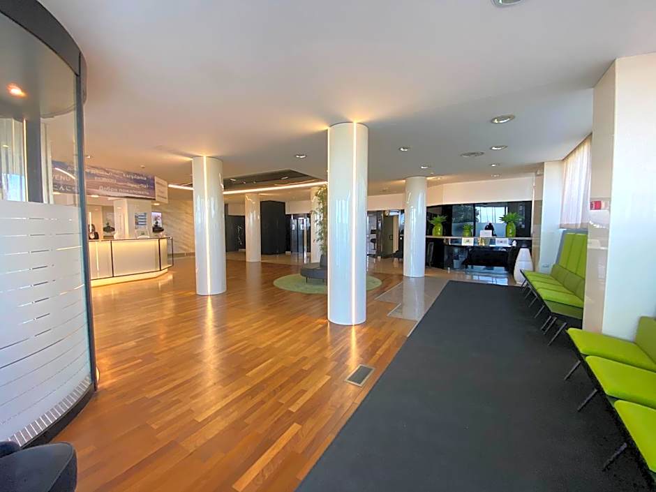 Barion Hotel & Congressi