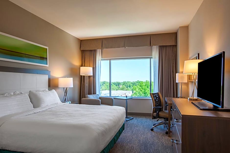 Holiday Inn Cleveland Clinic, an IHG Hotel
