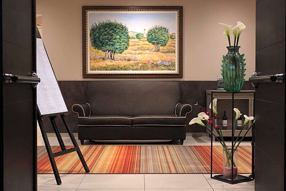 Smart Hotel Holiday