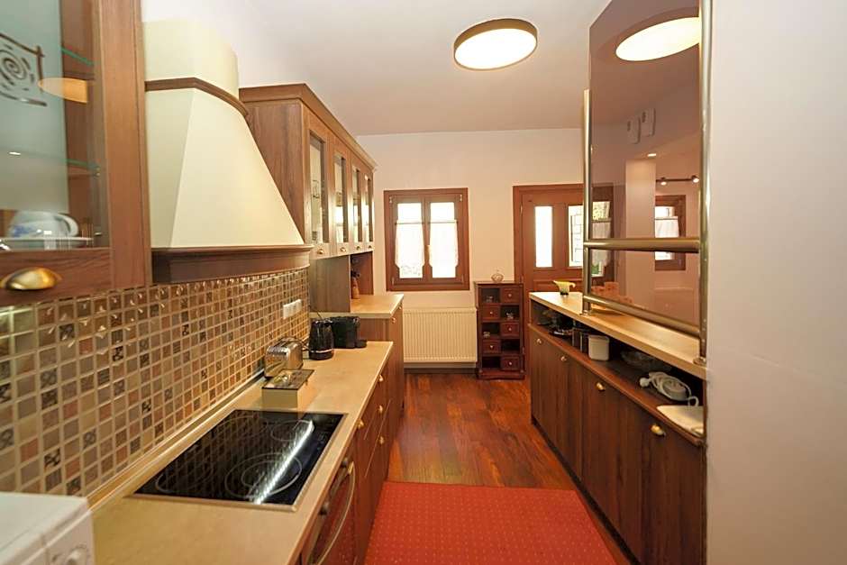 Elati Suites & Apartments-Mihail