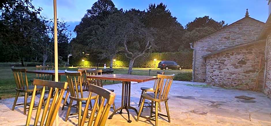 Habitaciones La Cuevona de Guitiriz,Parga, en el camino norte Lugo