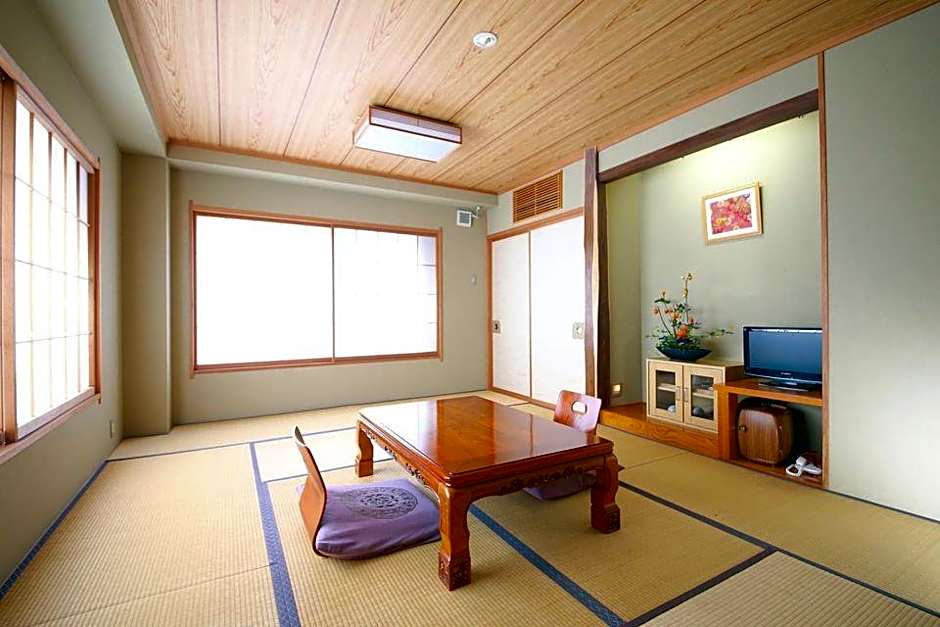 Ryokan Hakura
