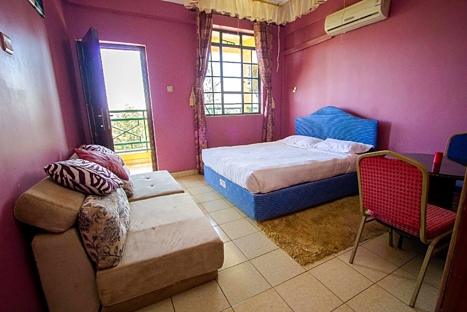 Park View Safari Hotel & Apartments