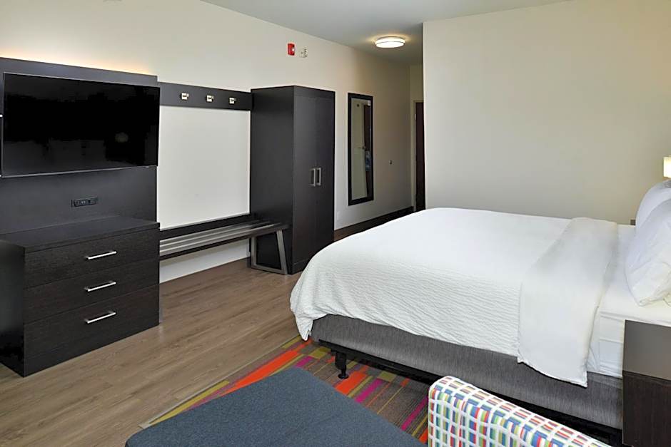 Holiday Inn Express Hotel & Suites Carthage By IHG