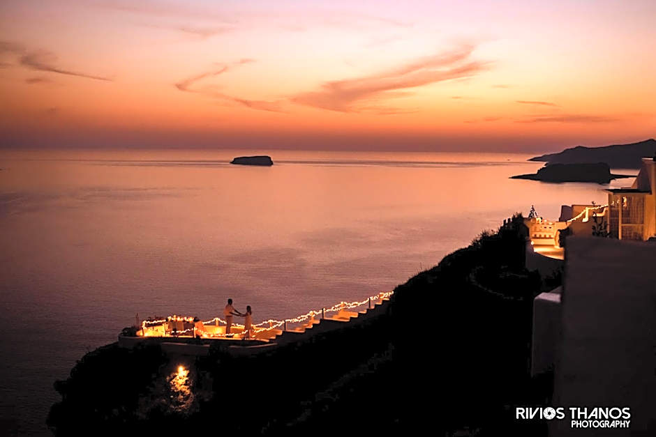 Athermi Suites - Adults Only