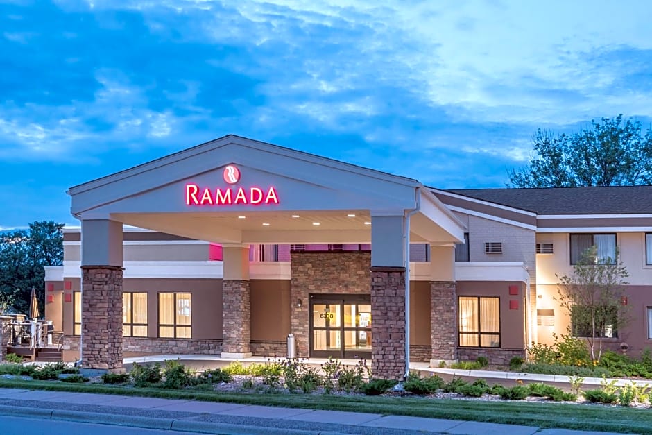 Ramada by Wyndham Minneapolis Golden Valley