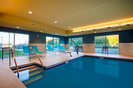 Holiday Inn Express And Suites Beloit By IHG