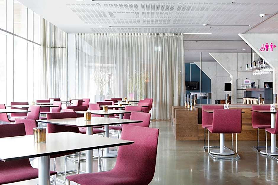 Comfort Hotel Square