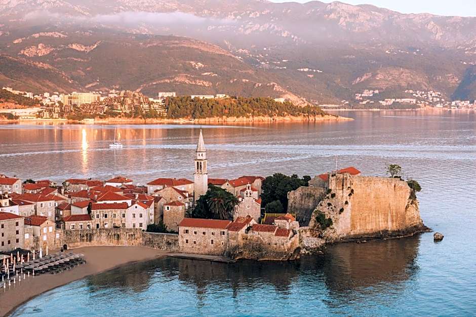 Iberostar Waves Slavija