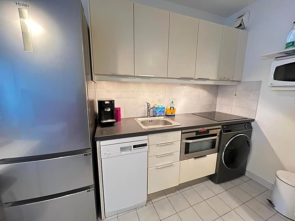 Sol-y-Days Martinic, rez-de-jardin a deux pas des plages