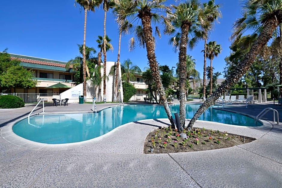 Travelodge by Wyndham Palm Springs