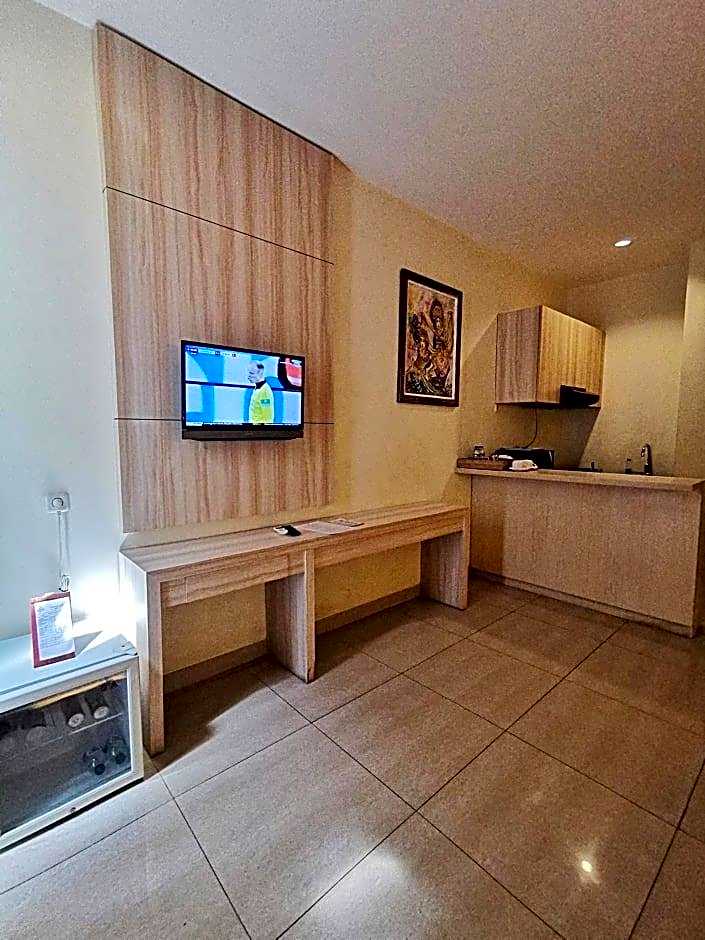 Agung Putra Hotel & Apartments