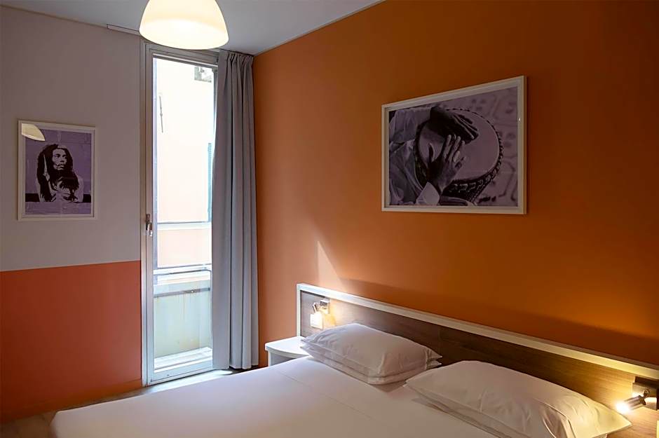Sure Hotel by Best Western Nologo