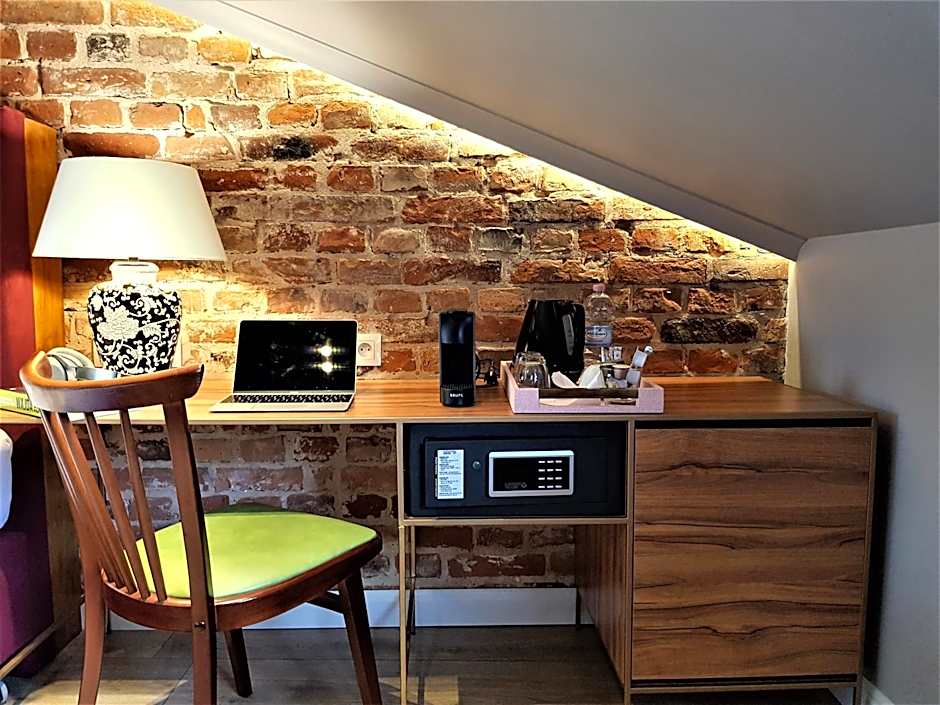 SLEEPWELL NOWY ŚWIAT - entrance from Ordynacka 14St, through the courtyard